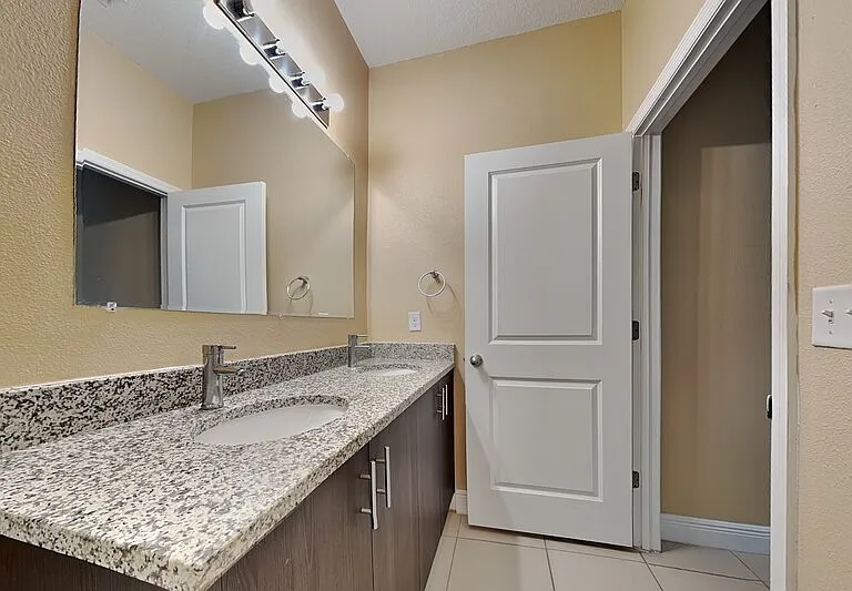 5017 SW 165th Street Rd — Photo 16