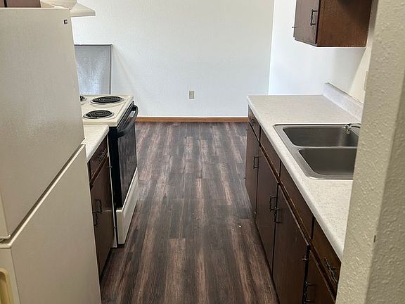 2nd image of 1915 16th Ave S APT 12