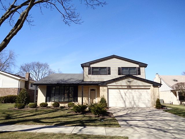 1st image of 806 E Burr Oak Dr