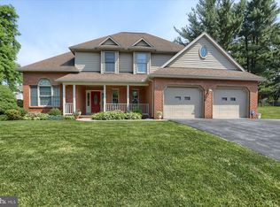 1834 Ohara Ln, Middletown, PA 17057