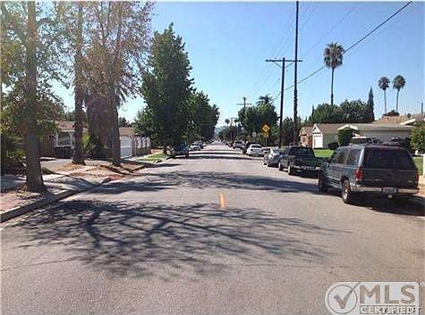 5th image of 7748 Bellaire Ave