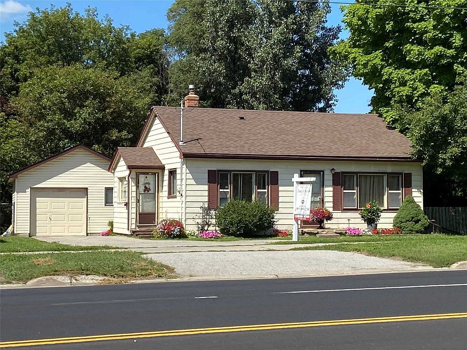 2nd image of 973 Davis Dr