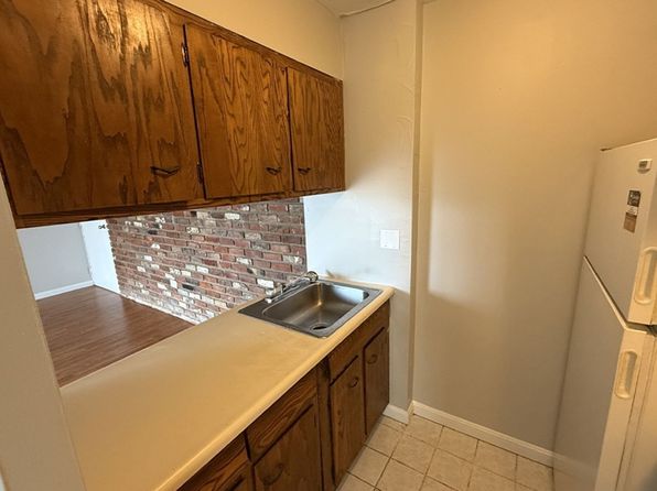 2065 W Clifton Ave APT 9