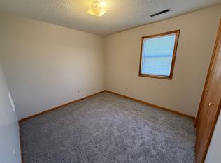 312 N Ridgeview Dr #312, Warrensburg, MO 64093