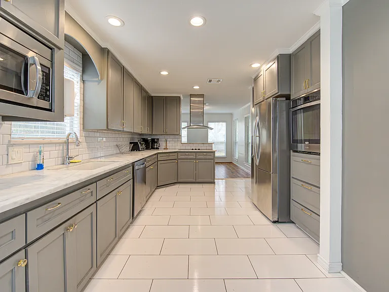 1522 S Kirkwood Rd — Photo 32