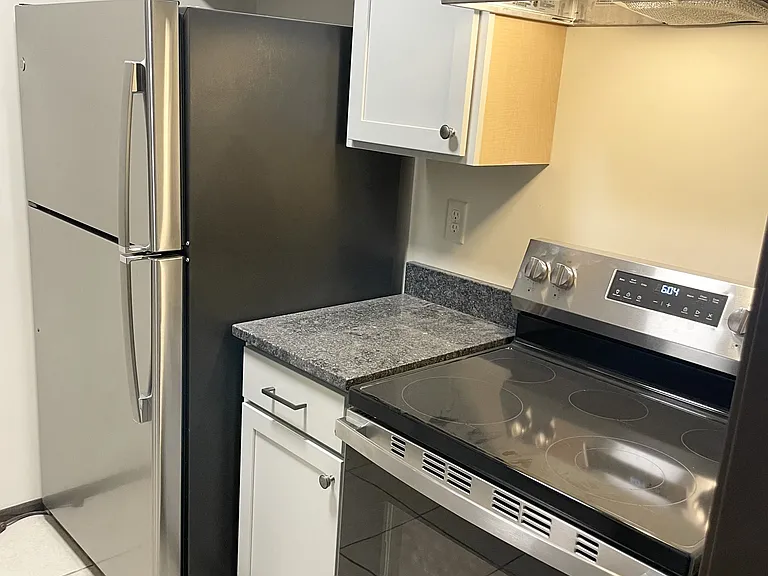 Pinecrest Apartments — Photo 38