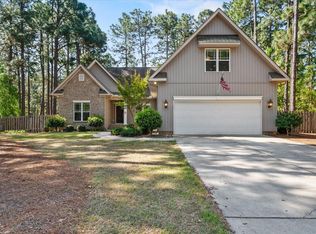 2 Vinson Ln, Pinehurst, NC 28374