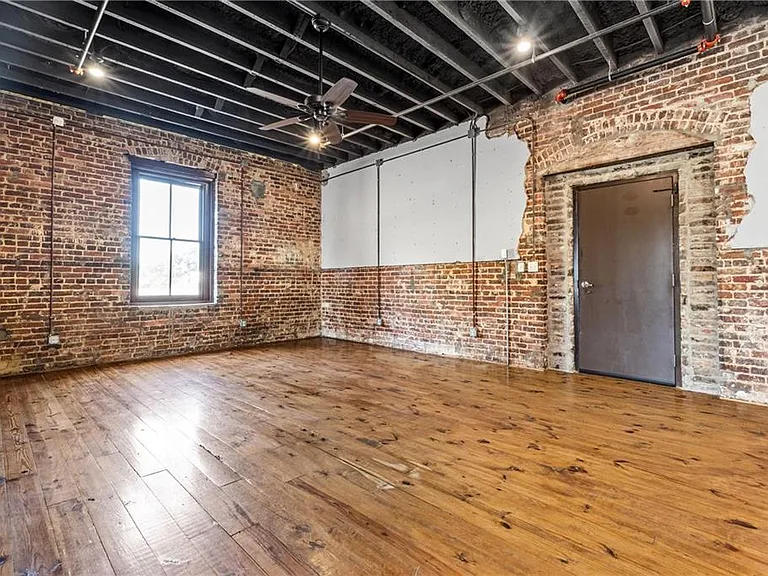 558 Saint Francis St #2D — Photo 2