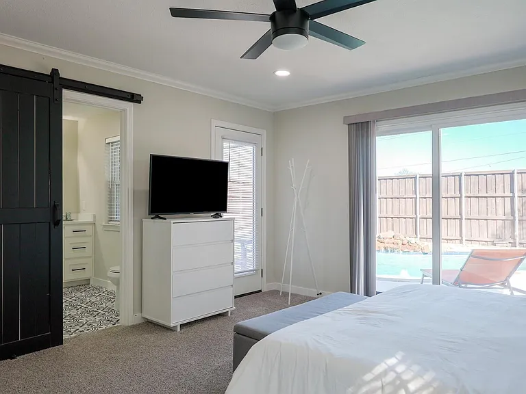 1205 Hillsdale Dr — Photo 17