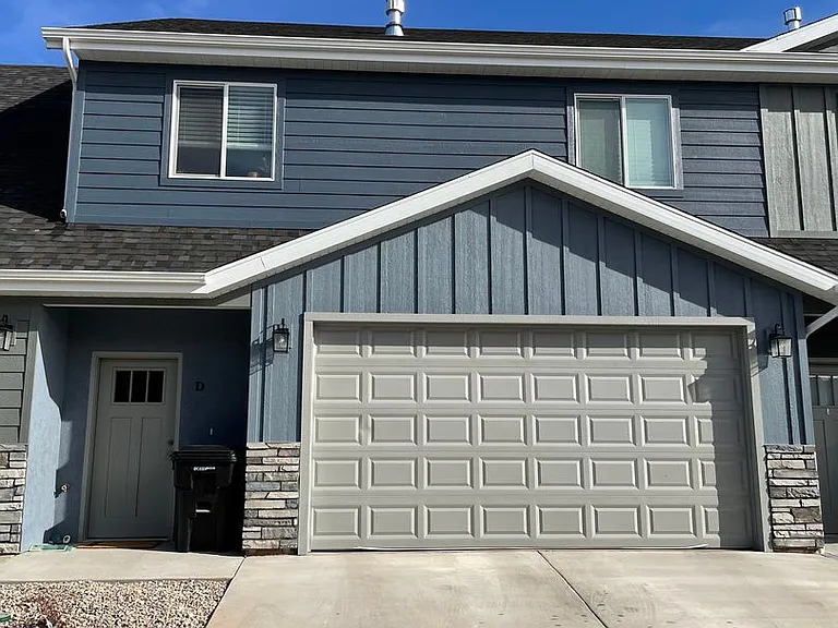 1601 Quartz Dr #D — Photo 1