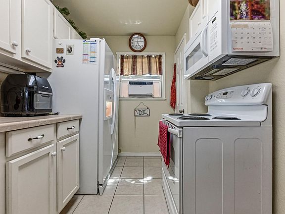 4th image of 600 Misti Ln
