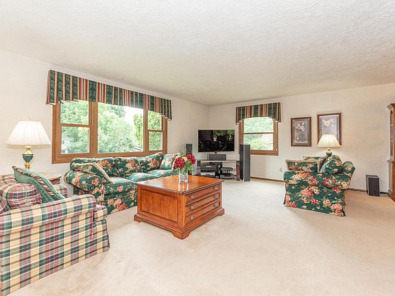 5th image of 4016 Rockwood Dr