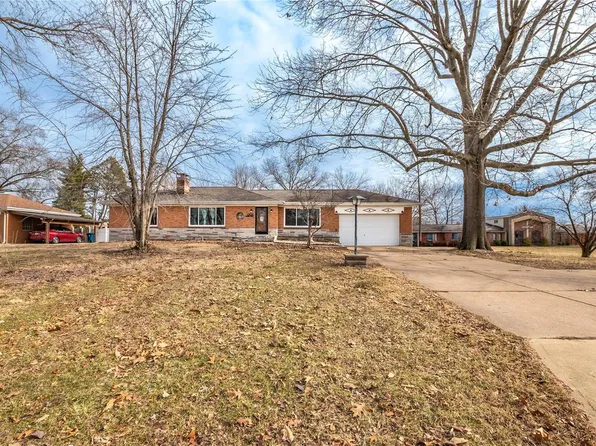 10628 Lavinia Dr, Saint Louis, MO 63123