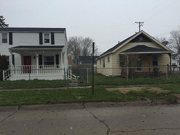 4th image of 3421 Churchill Ave