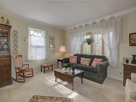 5th image of 906 Churchill Cir