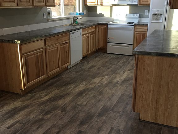 5th image of 810 Kelley Dr