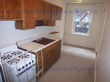 2nd image of 88 Washington St #Ta12