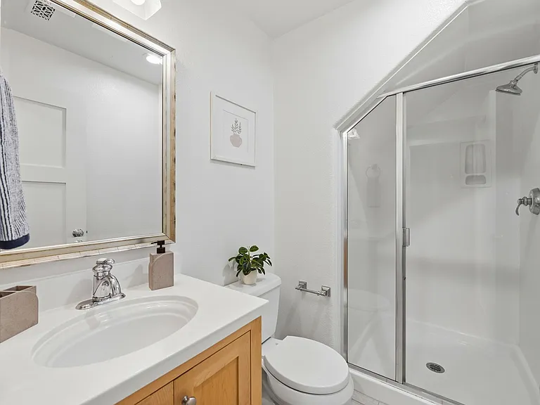 582 Ginkgo Ter — Photo 13