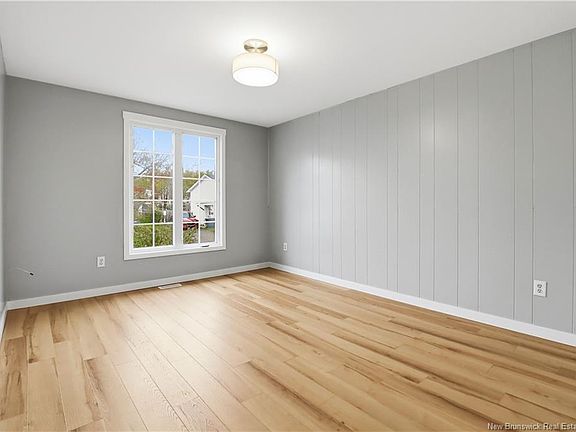 4th image of 66 Braeburn Cres