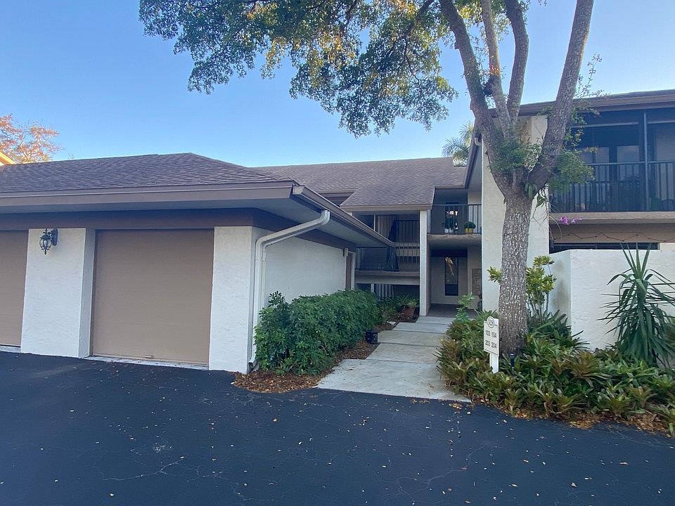 1st image of 528 Retreat Dr