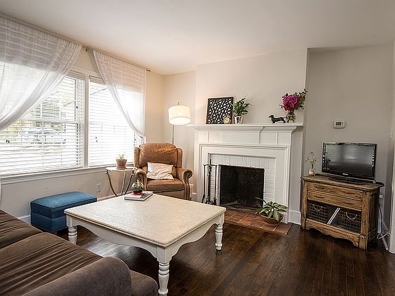 5th image of 650 Belvoir Hts
