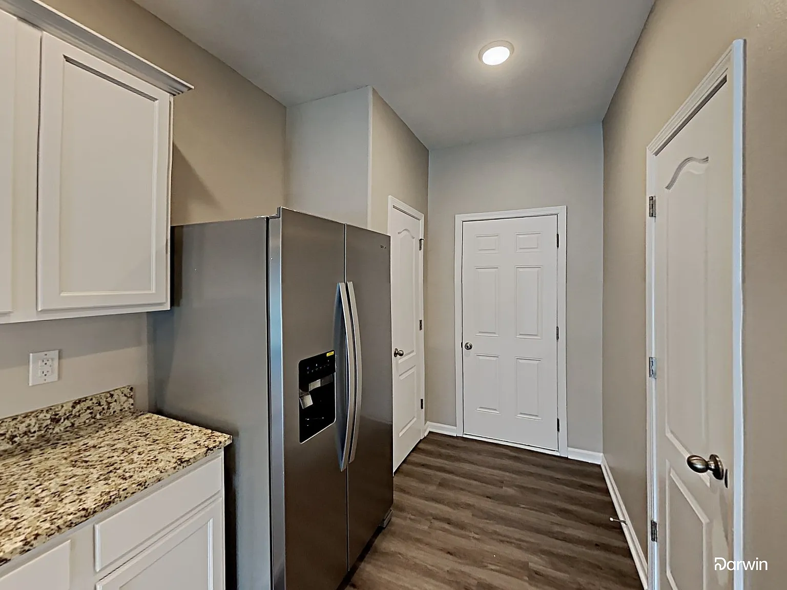 3 bed, 2.5 bath, 2160 sqft, $2,040 — Photo 3