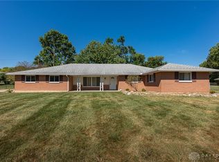 7325 Eagle Creek Dr, Dayton, OH 45459