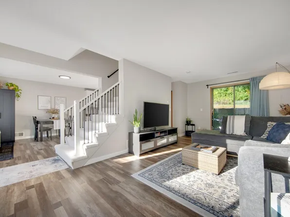 4237 Sylvia Ln N, Shoreview, MN 55126