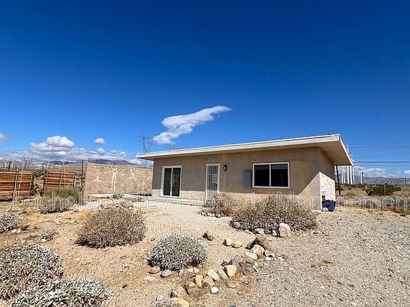 3rd image of 61850 Sagebrush Rd