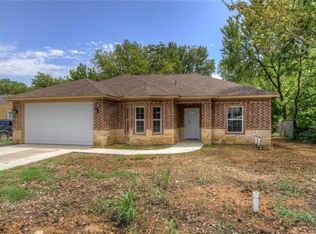 214 2nd St, Wilmer, TX 75172