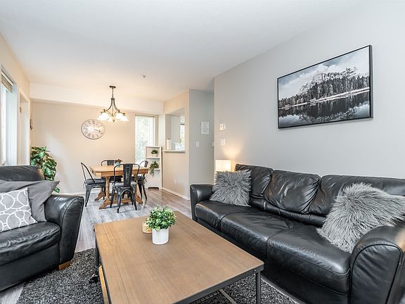 3rd image of 1275 Scott Dr #107