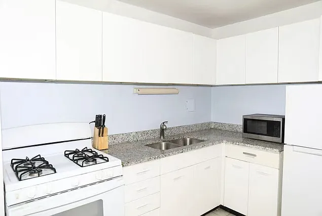 1400 E 55th Pl #614S — Photo 5