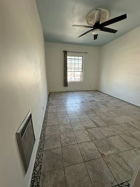 1st image of 3109 W 6th St #8