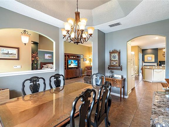 4th image of 106 Brookshire Ct
