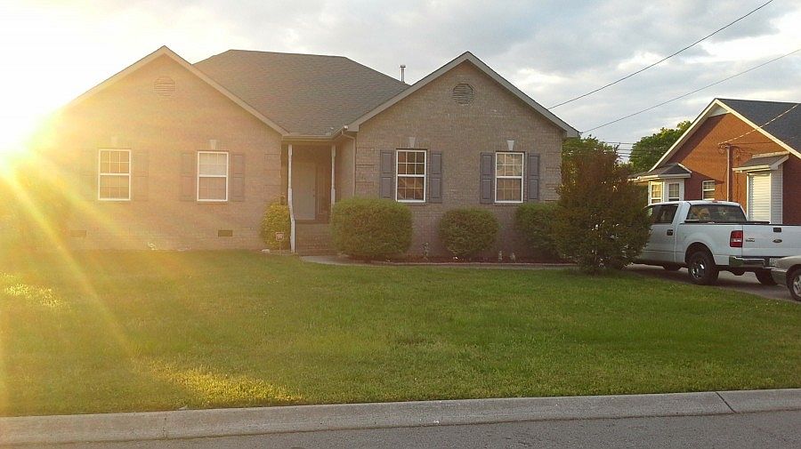 1st image of 615 Glenties Dr
