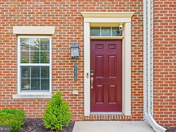 4th image of 9236 Garrettson Cir