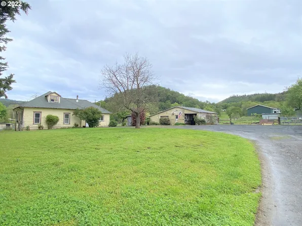 501 Glengary Loop Rd, Roseburg, OR 97470