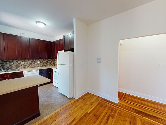 2nd image of 407 Audubon Ave #6A