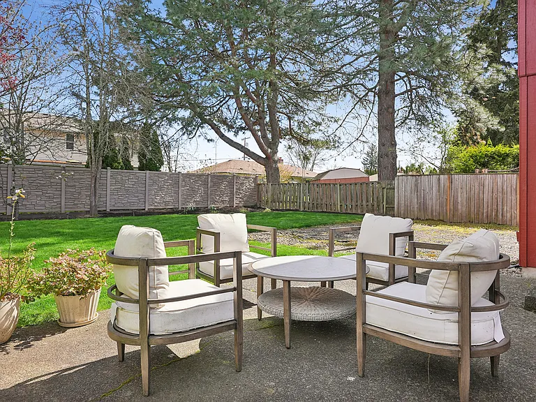 SE 69th Ave — Photo 4