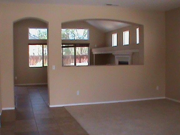 Living & family rooms, entry 