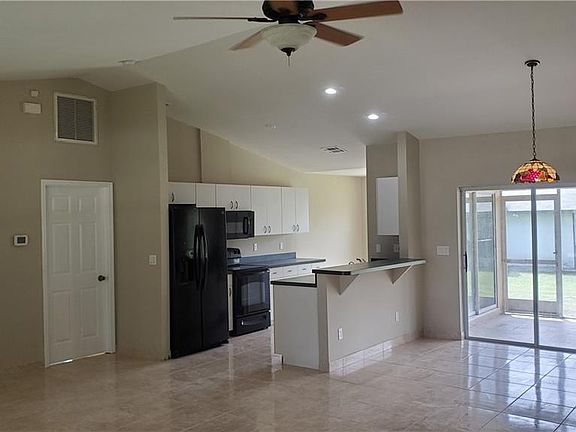 5th image of 8456 Coral Dr
