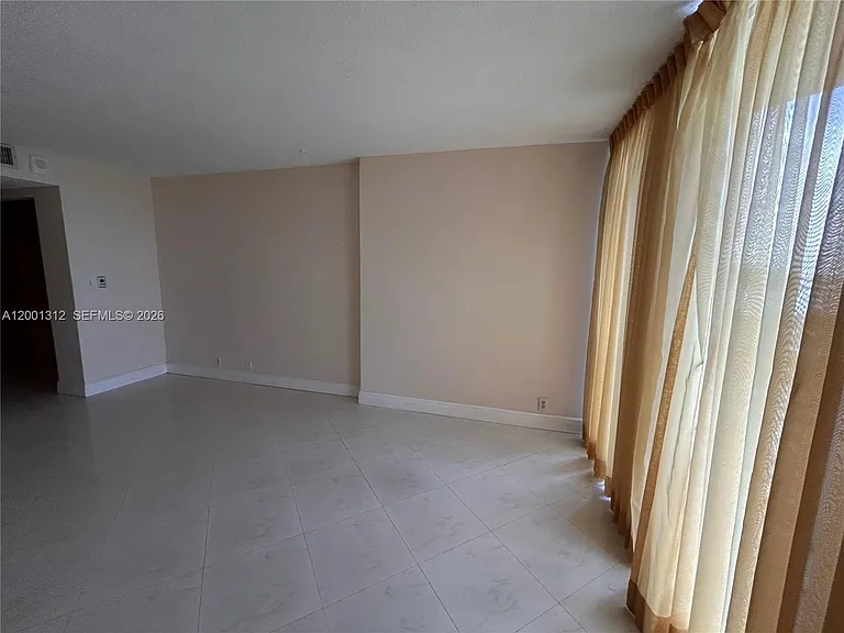 7601 E Treasure Dr #1612 — Photo 6