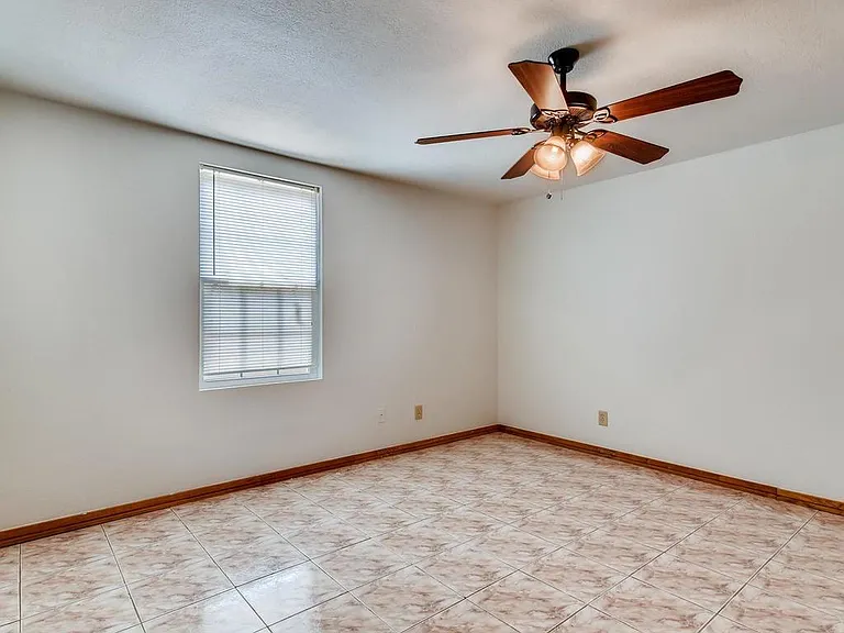 6203 Felix Ave — Photo 11