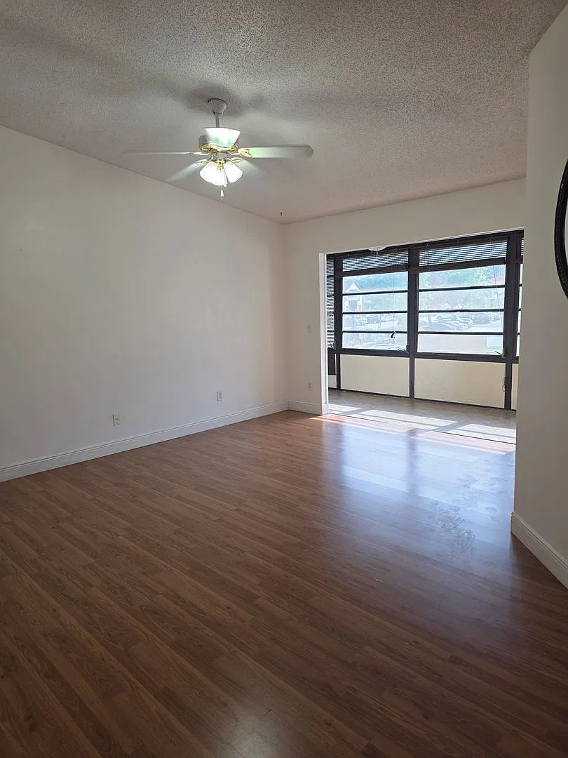 6031 Scotchwood Gln. # 204 — Photo 3