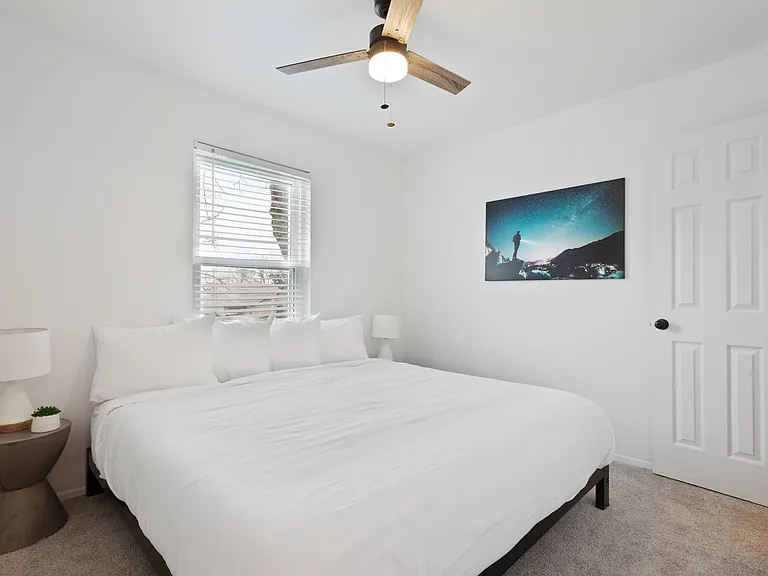 1005 Speer Ln — Photo 20