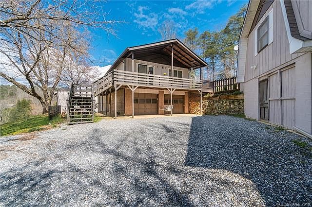 1st image of 71 Iron Mountain Dr