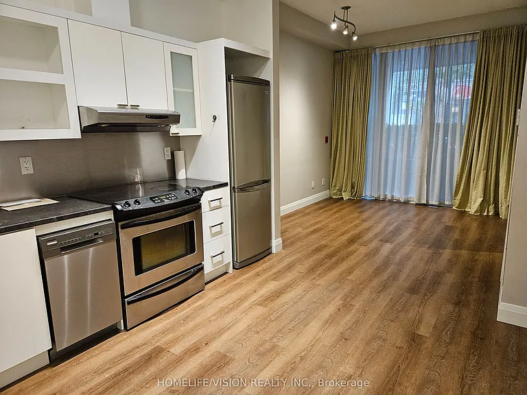 111 Elizabeth St #108 — Photo 9