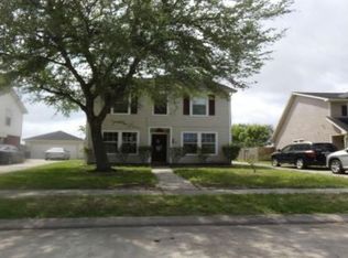 2855 Morningmist Ln, Dickinson, TX 77539
