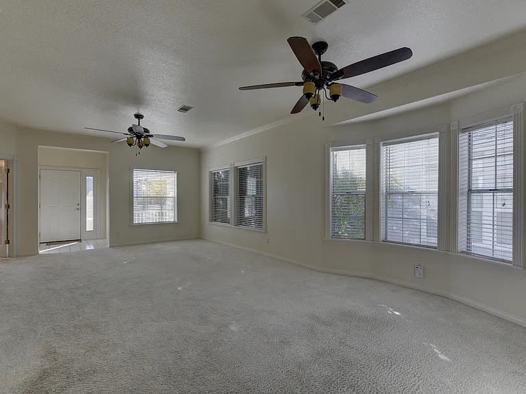 1759 N Baker St — Photo 8
