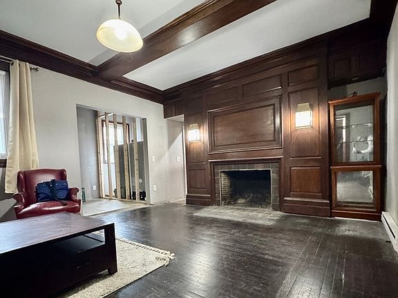 4th image of 54 Ridgewood Pl